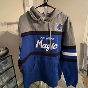 Mitchell and ness sweatshirt
